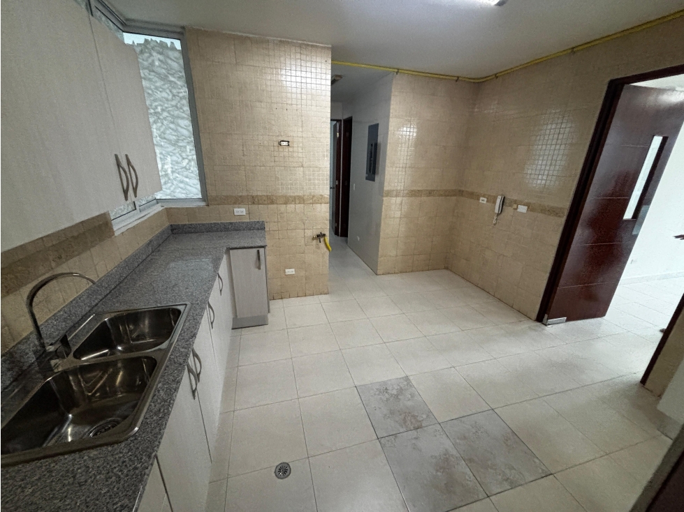 BELLA VISTA / BELLA VISTA PARK / 156M / 2 HABITACION / 2 PARKING — foto 6