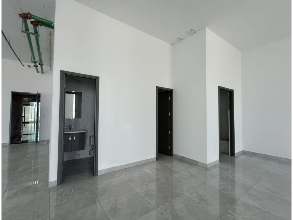 ALQUILER DE OFICINA EN CALLE 50 REVOLUTION F&F TOWER TORNILLO DE 400M — foto 5