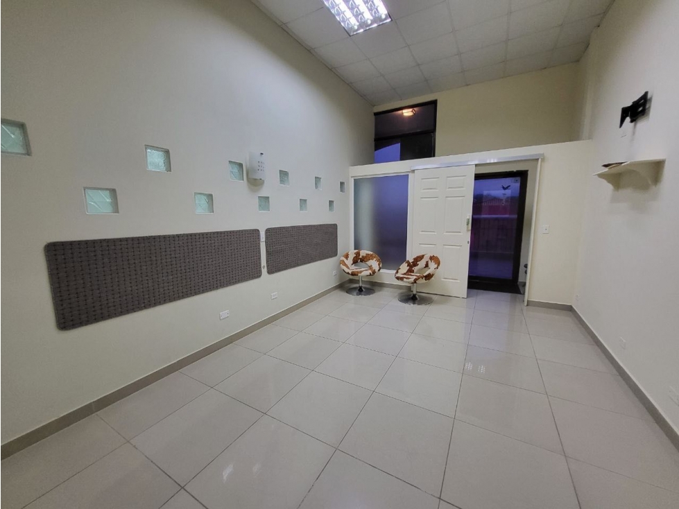 LOCAL COMERCIAL / CORONADO / THE VILLAGE MALL / 56m2 / PLANTA ALTA - 5