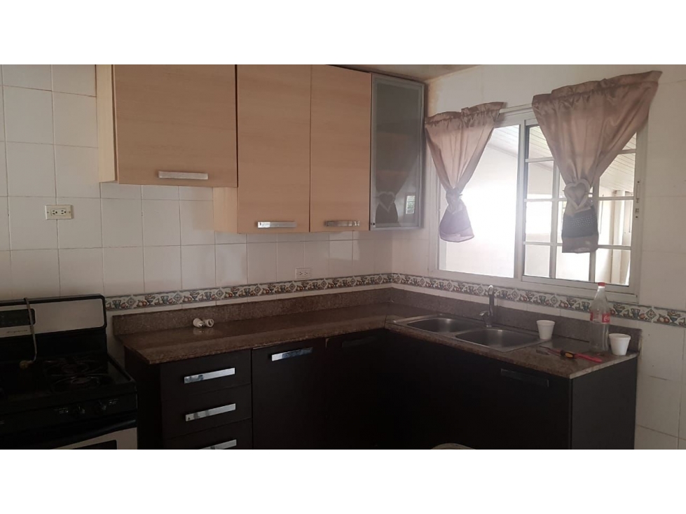 ARRAIJAN / VILLAS EL CARRIZAL / 3 HABITACIONES / 250m2 / VACIO — foto 2