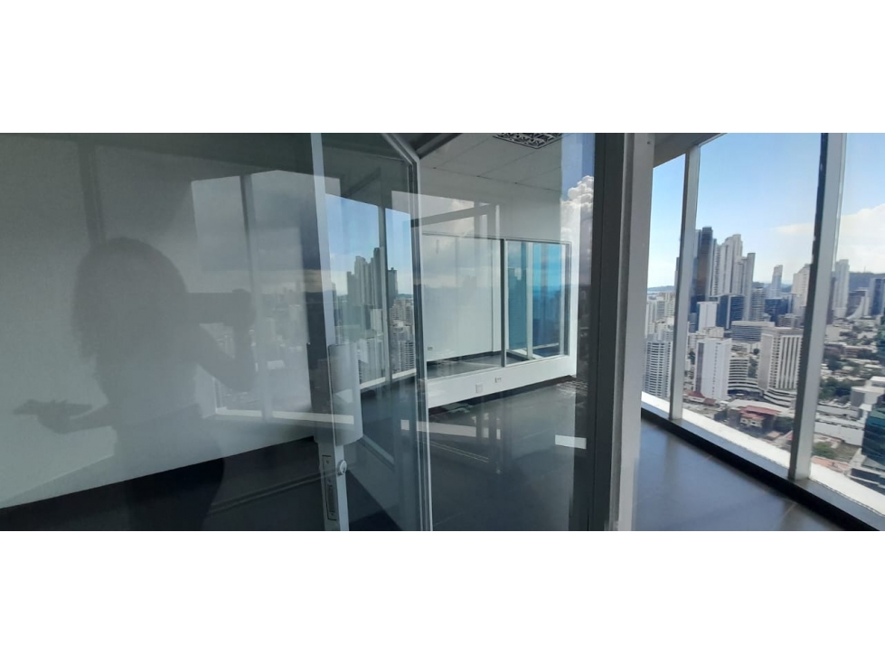 CALLE 50 / TORRE GLOBAL BANK / OFICINA / 320M2 / CON DIVISIONES — foto 5
