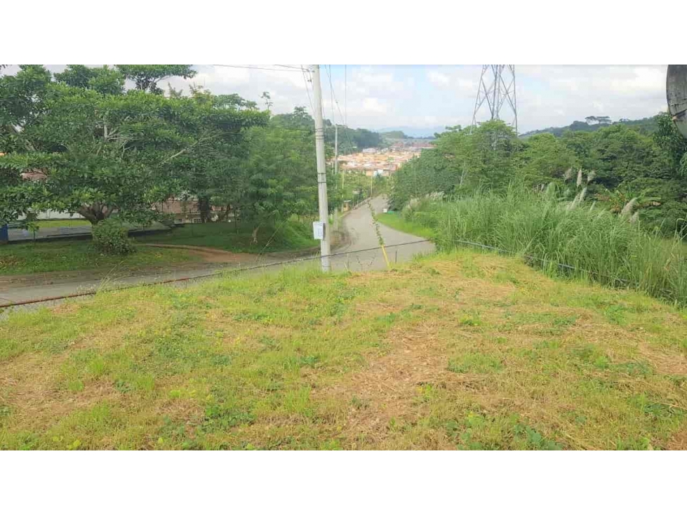 TERRENO / MAÑANITAS / IDEAL PARA COMERCIO / 860M2 / YG — foto 3