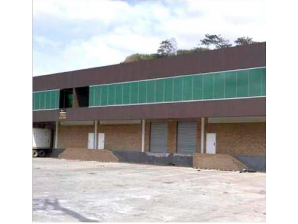 MILLA 8 / PARQUE INDUSTRIAL MILLA 8 / BODEGA CON MEZANINNE / 1603M