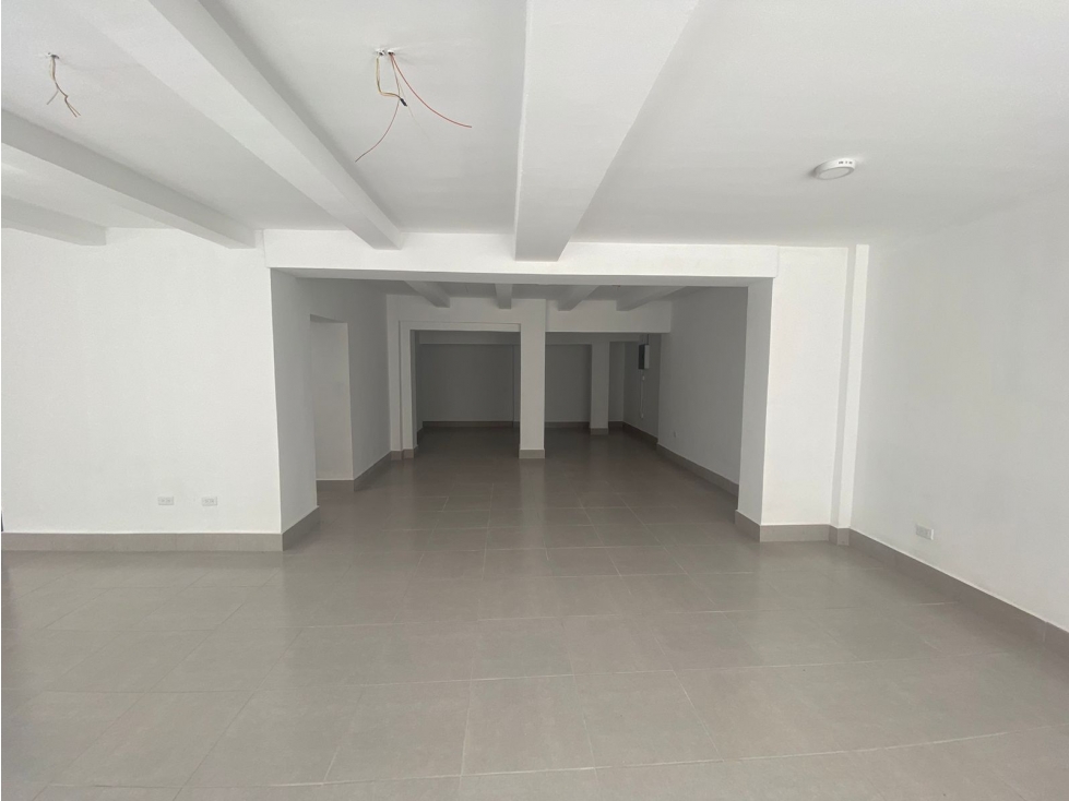 LOCAL / BELLA VISTA / 75M / SOBRE AVENIDA PRINCIPAL / A ESTRENAR — foto 4