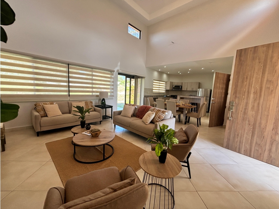 BOQUETE COUNTRY CLUB / 1704M2 / 2 HABITAC / 2 BAÑ / AMPLIO JARDIN - 3