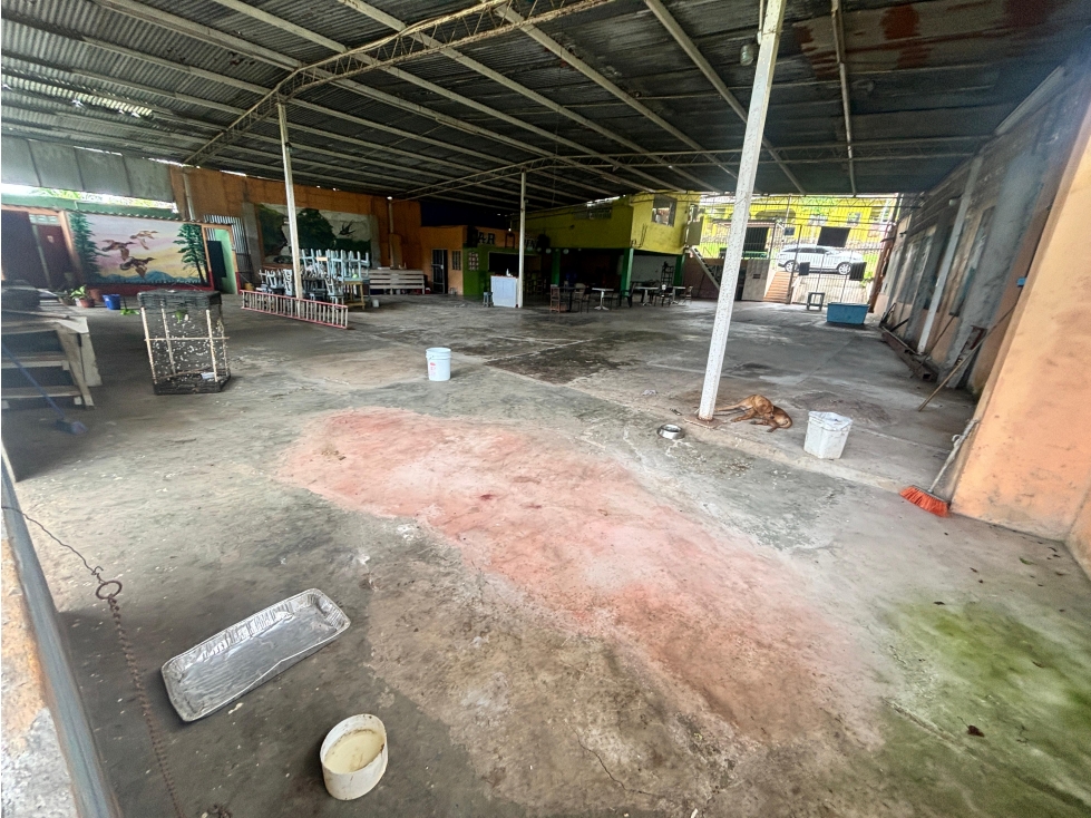 ARRAIJAN / TERRENO COMERCIAL / 759M / CUARTOS DE AQLUILER / BAR - 4