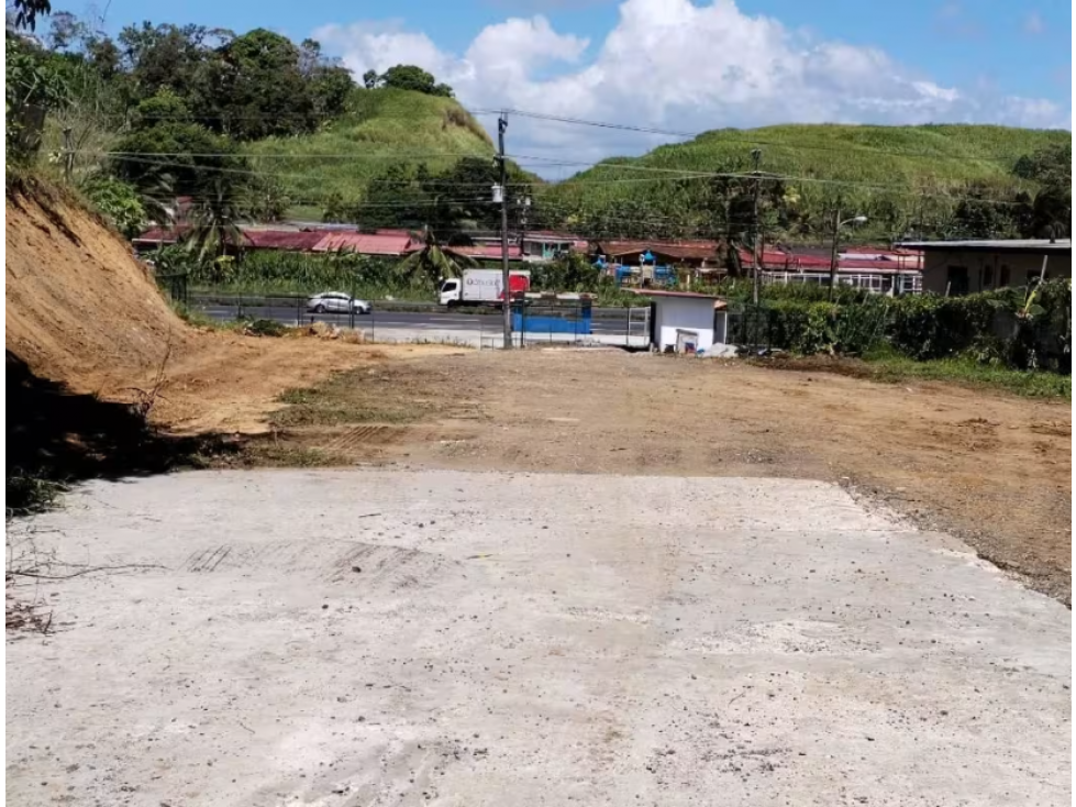 COLON / SABANITAS / TERRENO COMERCIAL / BOYD ROOSEVELT / 1800M YH - 5