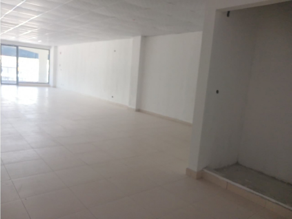 CORONADO MALL / 106M / UBICACION ESTRATEGICA / VACIO AG - 5