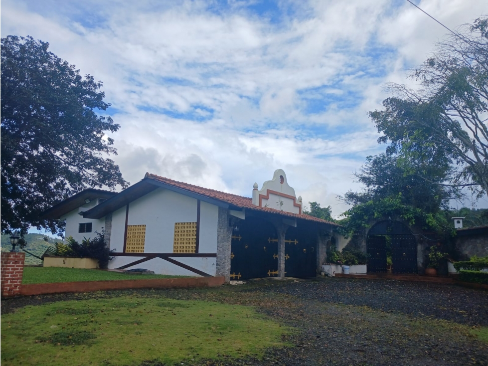 COCLE / EL VALLE DE ANTON / 18000M / VISTAS AL OCEANO / BOHIO / RIO AG - 4