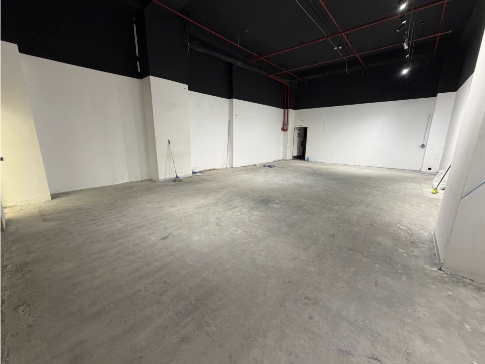 LOCAL / ARRAIJAN / WESTLAND MALL / 131M / COMERCIAL / PLANTA BAJA — foto 6