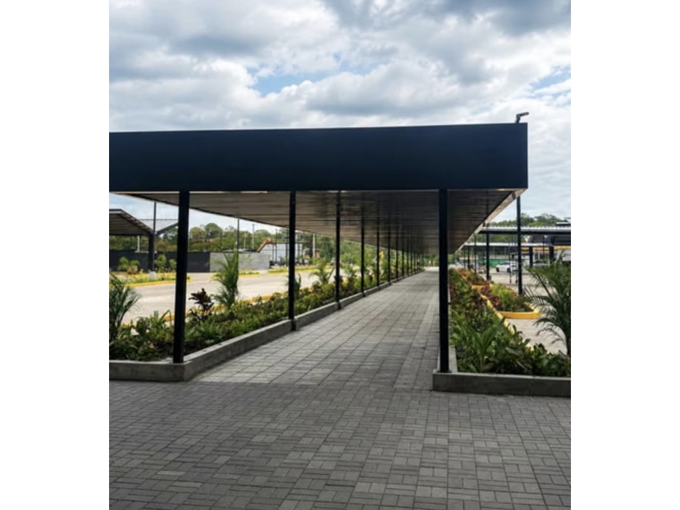 SE ALQUILA LOCAL COMERCIAL EN PLAZA WEST VILLAGE 95 M2 MODERNO — foto 6
