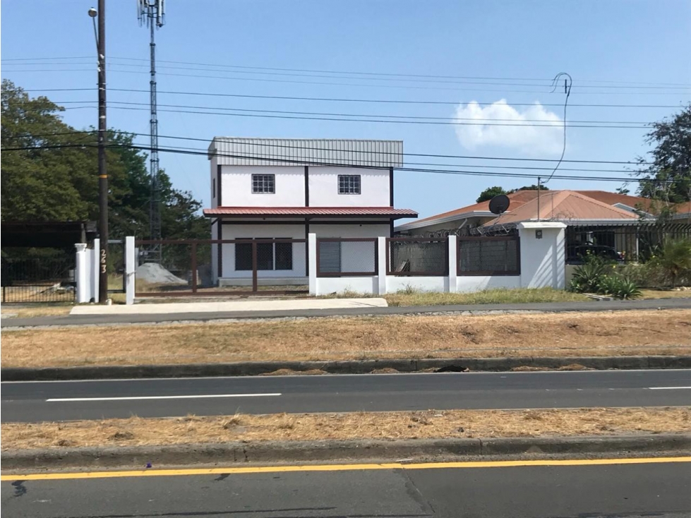 SE VENDE BODEGA EN CHAME BEJUCO 990 M2 CON AIRE ACONDICIONADO