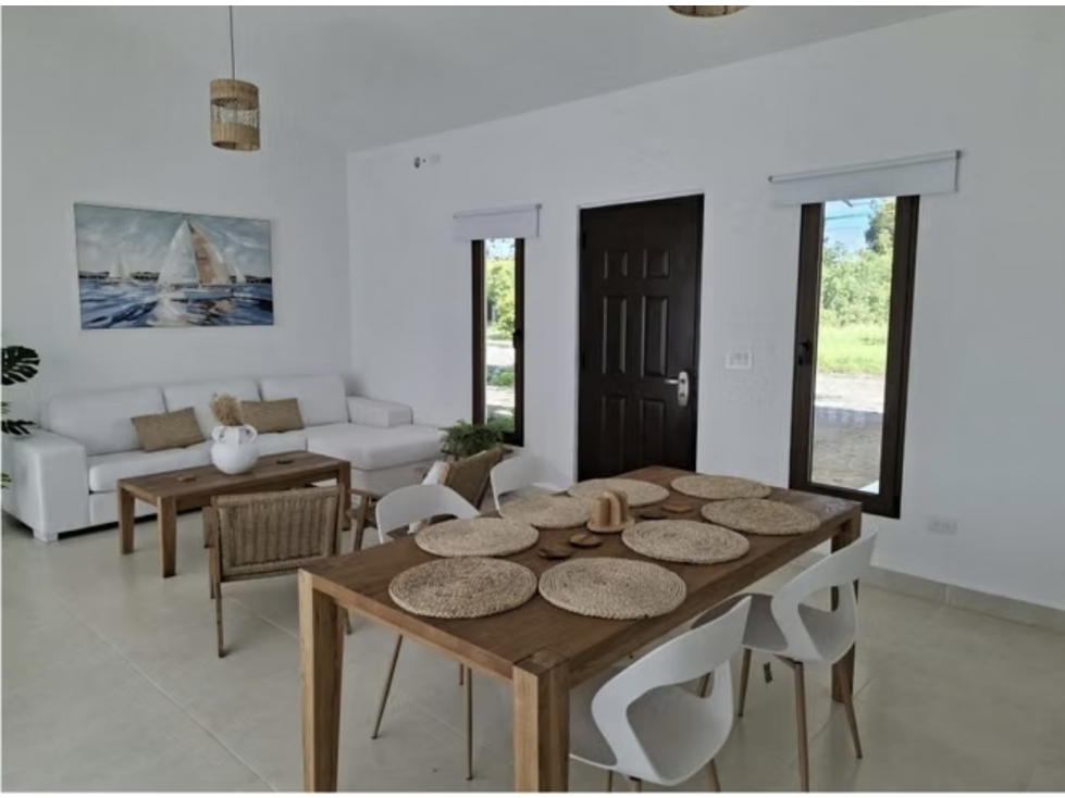 SE VENDE CASA EN CHAME 1110M 3 HABITACIONES 4 BAÑOS Y PISCINA