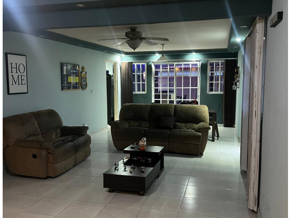 SE VENDE CASA VILLA ZAITA 300M 3 HABITACIONES ESTUDIO Y TERRAZA