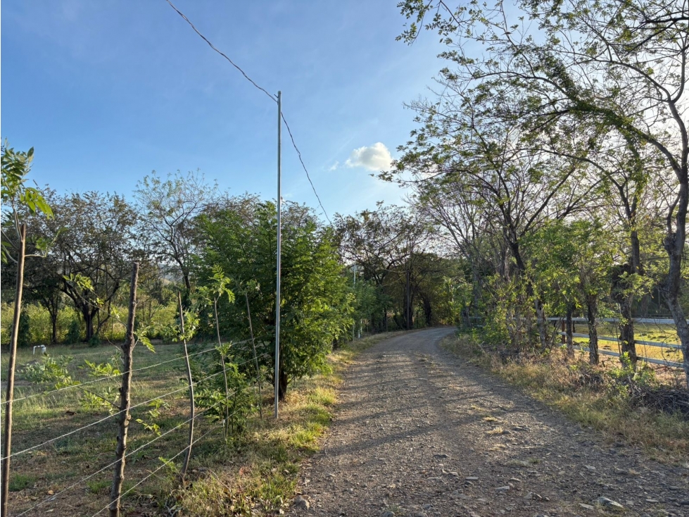 SE VENDE CASA DOS NIVELES EN CHAME LLANO GRANDE 4203M CON TERRAZA — foto 6