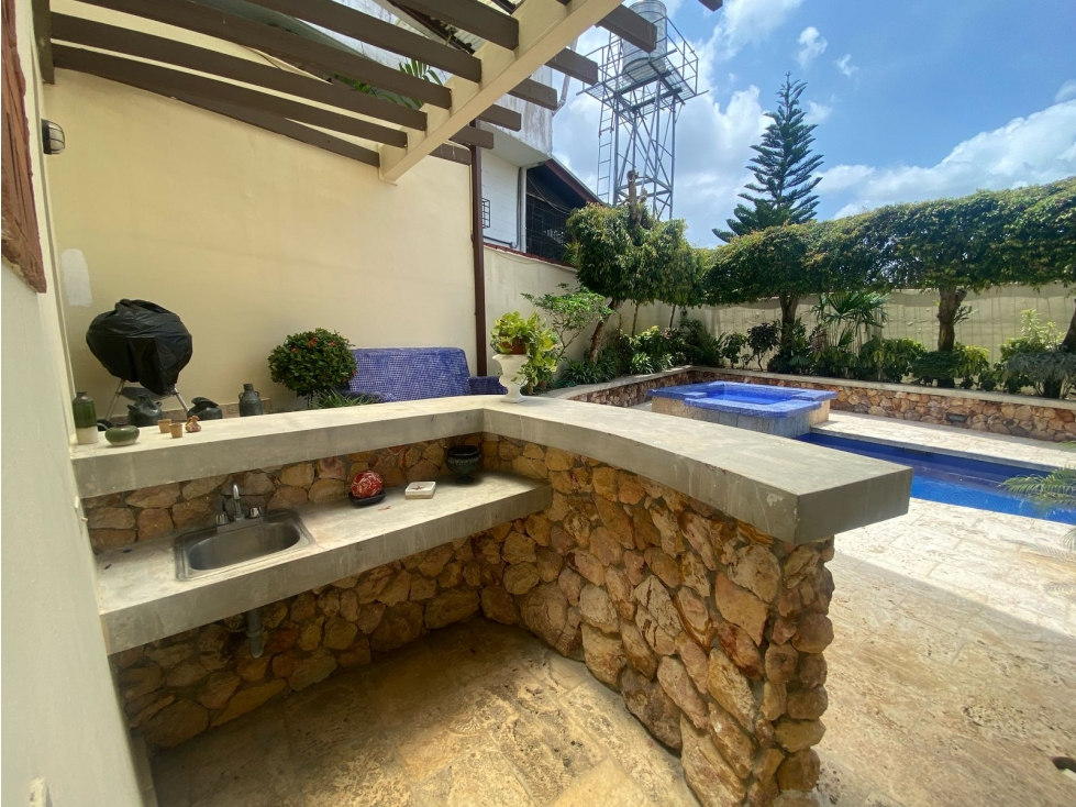 CASA CON PISCINA / BETANIA / LA ALAMEDA / AMOBLADA / 442m2 / 5 HABIT. — foto 5