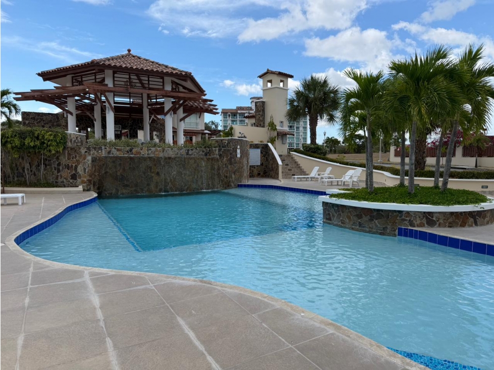 SE VENDE APARTAMENTO 79M EN PH FONTANELLA DEL MAR CERCA DE LA PLAYA