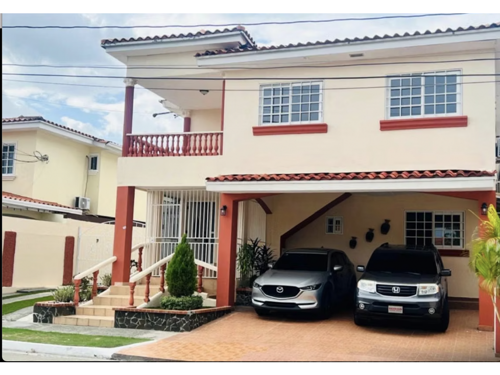 SE VENDE ESPECTACULAR CASA DUPLEX 491 M2 EN ALTOS DE PANAMA