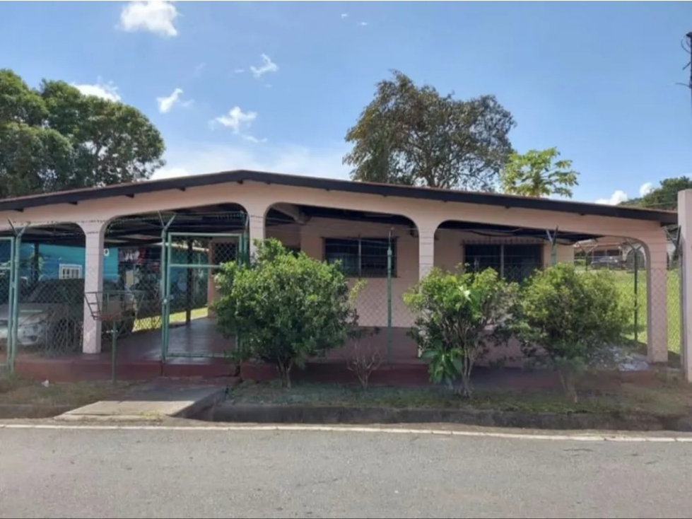 LA CHORRERA / FUENTES DEL CHASE / 425 M / 3 HABITACION / ESQUINA