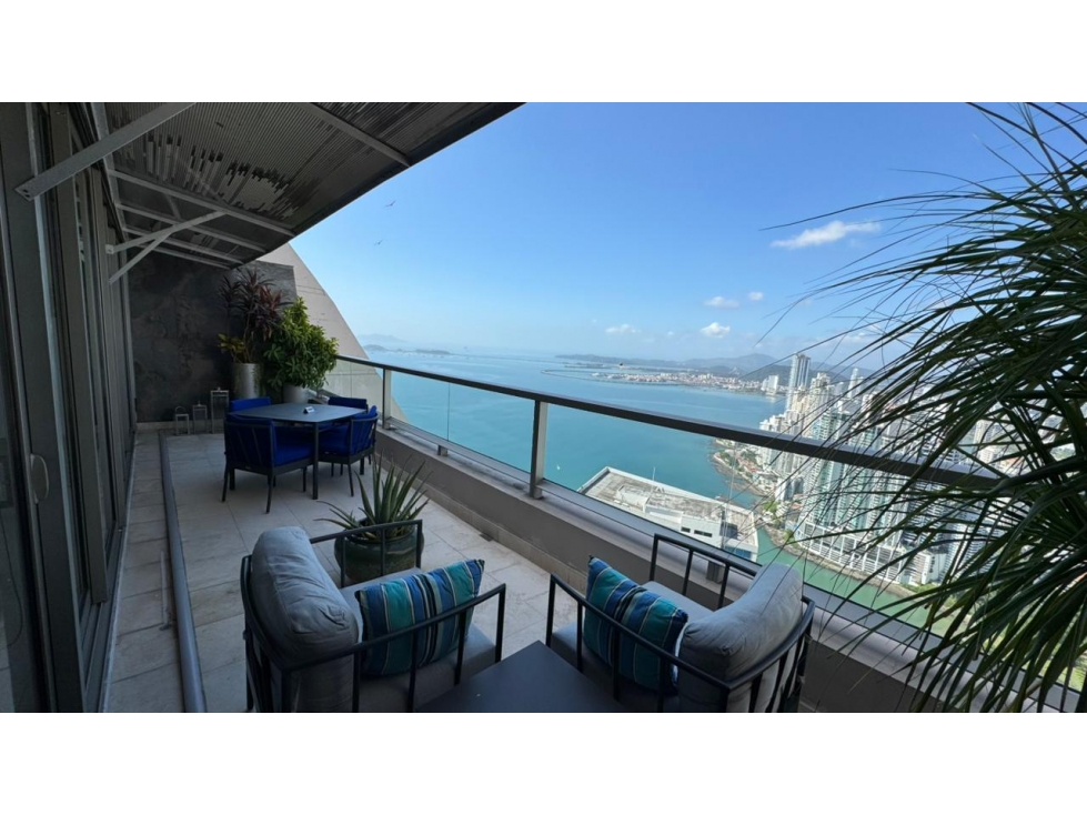 PUNTA PACIFICA / TOC TRUMP / PENTHOUSE / 300M / VISTA AL MAR