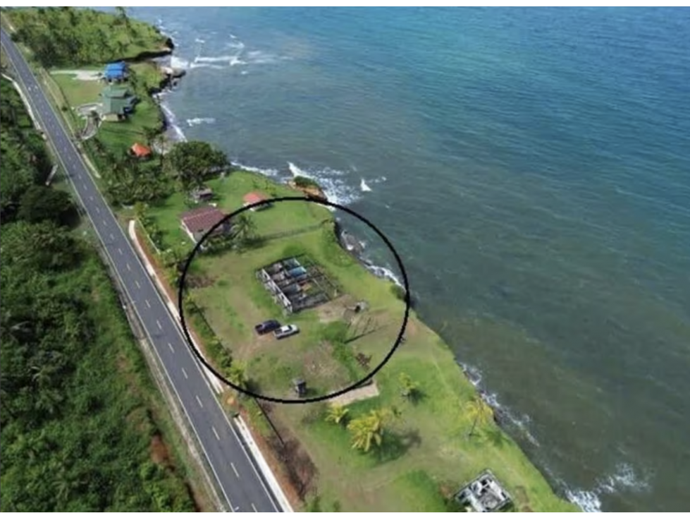 TERRENO FRENTE AL MAR / COLON PALMAS BELLAS / 2500M / ORILLA CALLE JC - 4
