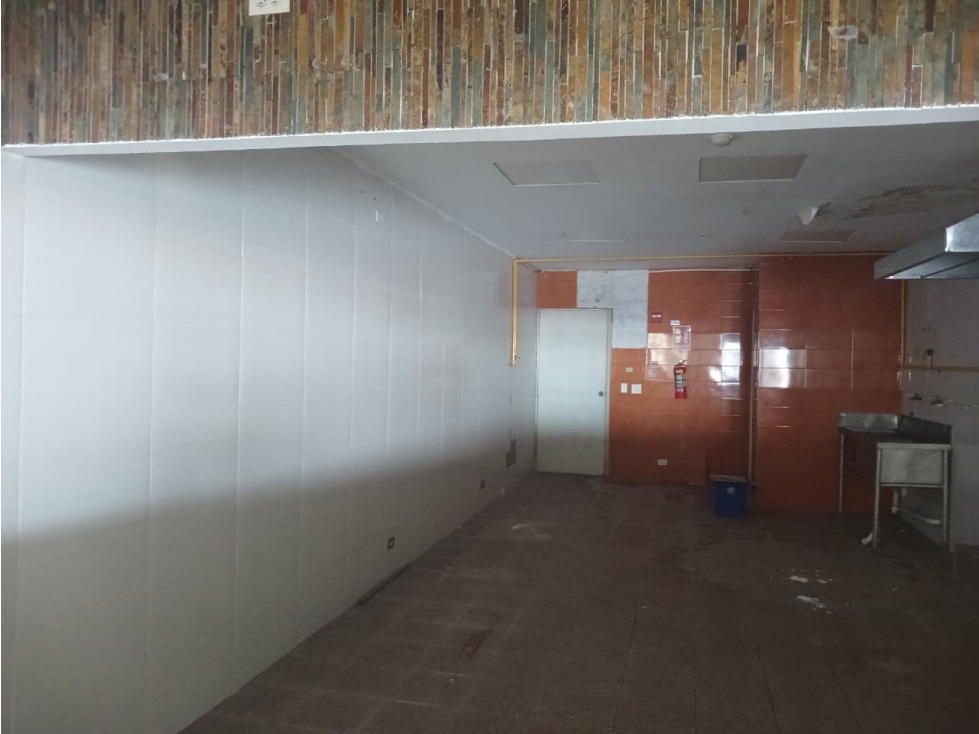 CORONADO MALL / 42M / UBICACION ESTRATEGICA / VACIO / FOOD COURT AG - 6