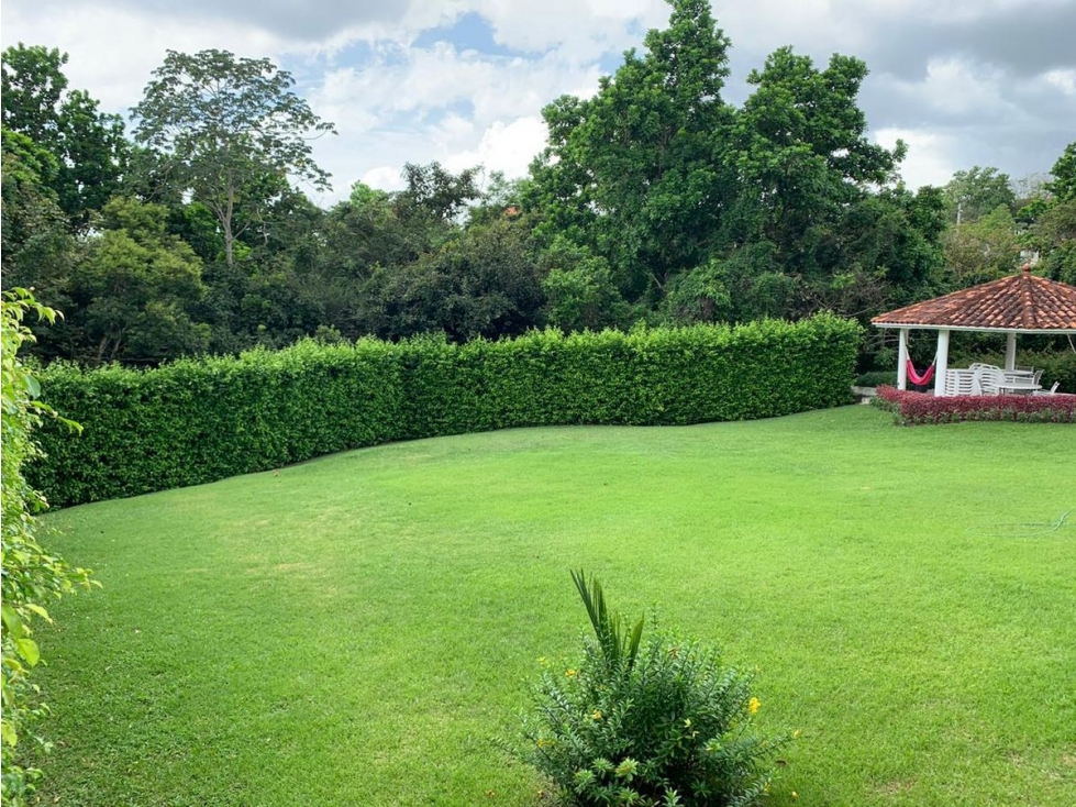 SAN CARLOS / EL VALLE VILLAGE / 1600M / AREA SOCIAL / PISCINA / AG