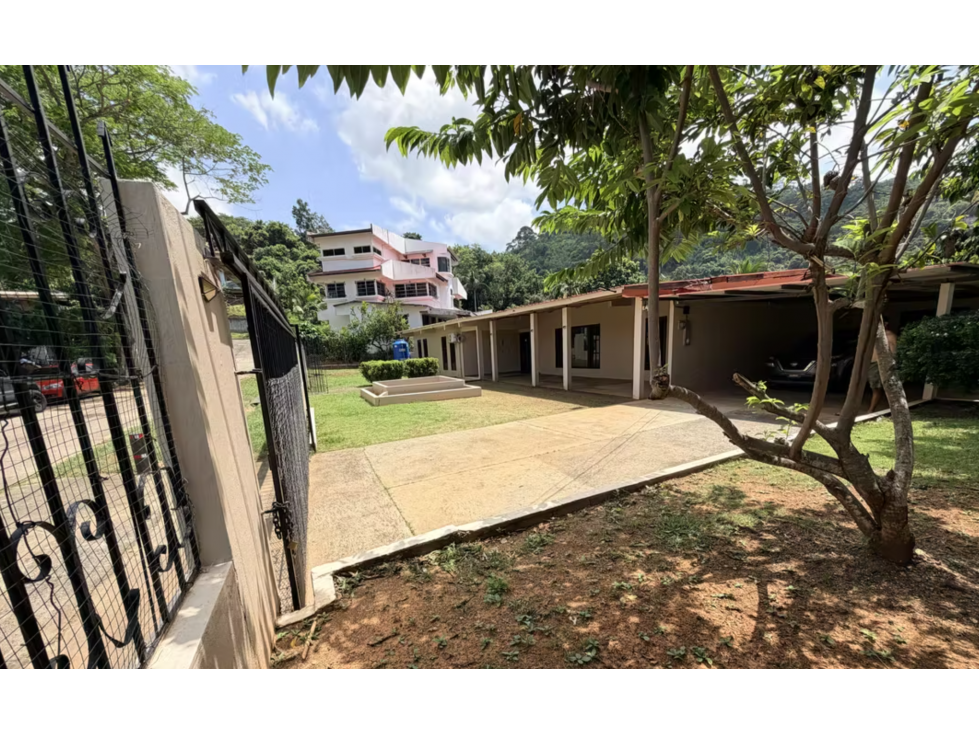 SE VENDE CASA EN VERACRUZ COSTA DEL SOL 544 M2 CERCADA CON TERRAZA