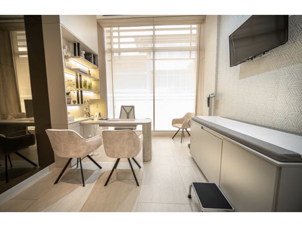 SE VENDE OFICINA COSTA DEL ESTE TOWN CENTER 40M 2 PARKING EQUIPADA
