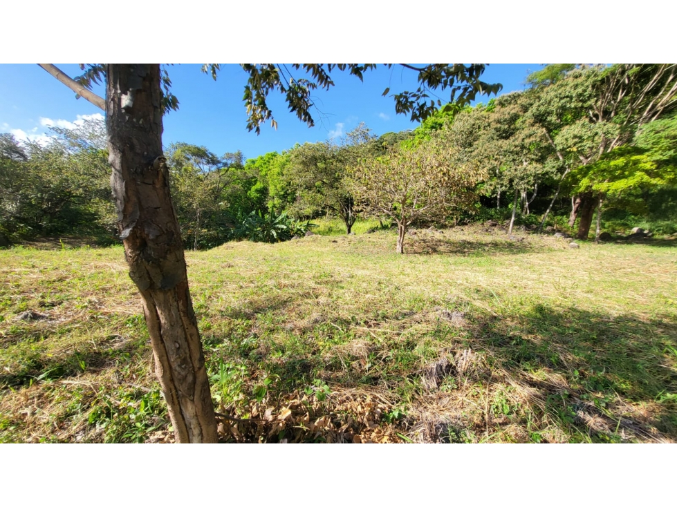 SE VENDEN 2 LOTES 4754 M2 EN SAN CARLOS VIA A LA LAGUNA TITULADOS - 1