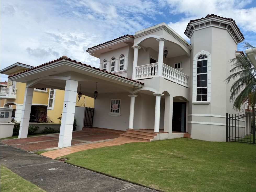 ANCON / LAS HUACAS / RAINFOREST VILLAS / 450M / 4 HABITACIONES