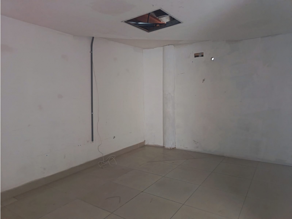LLANO BONITO / PLAZA DEL ESTE CENTER / 550M / LOCAL CON BODEGA - 3