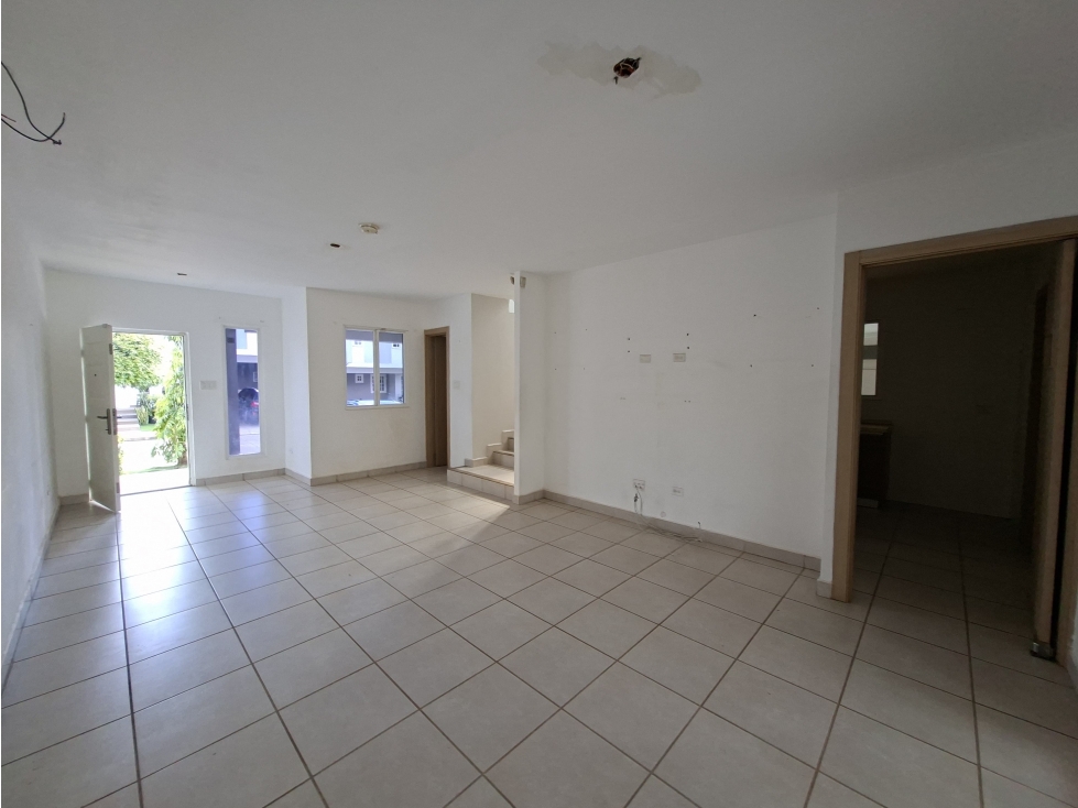 BRISAS DEL GOLF / VICTORIA / 200M / 3 HABITACIONES / PATIO / DUPLEX — foto 4