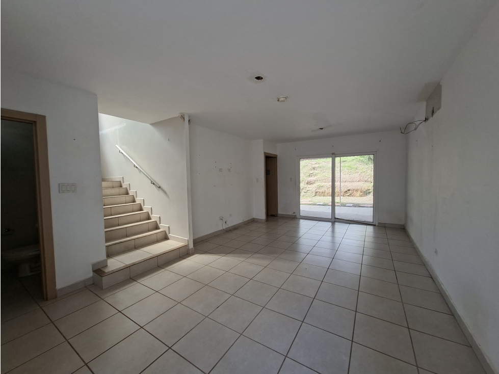 BRISAS DEL GOLF / VICTORIA / 200M / 3 HABITACIONES / PATIO / DUPLEX — foto 5