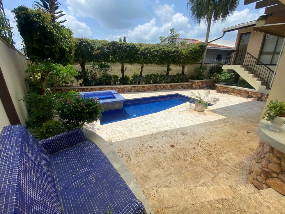 CASA CON PISCINA / BETANIA / LA ALAMEDA / AMOBLADA / 442m2 / 5 HABIT. — foto 6