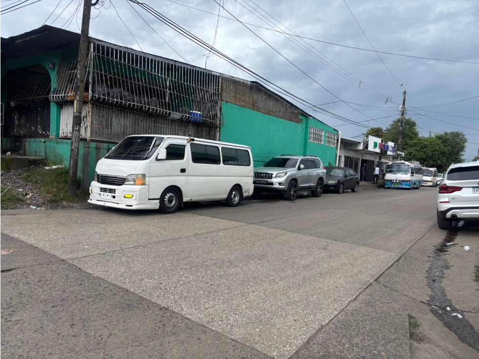GANGA LOCAL COMERCIAL IDEAL PARA MINISUPER / SAN MIGUELITO / 292M JC — foto 3