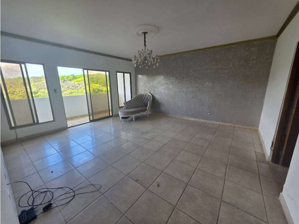SE VENDE LUJOSA CASA EN DOS MARES 7 HABITACIONES PISCINA Y JACUZZI — foto 4
