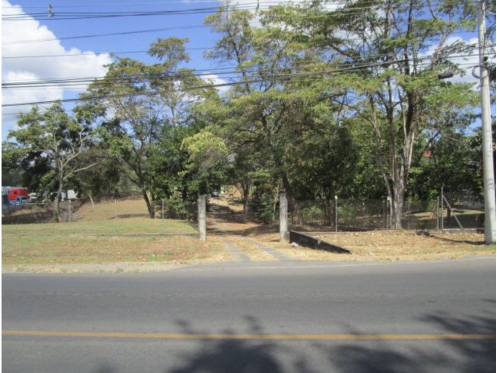 TERRENO COMERCIAL / A 850 MTS DE MELO / 24 DE DICIEMBRE / 3874M - 2