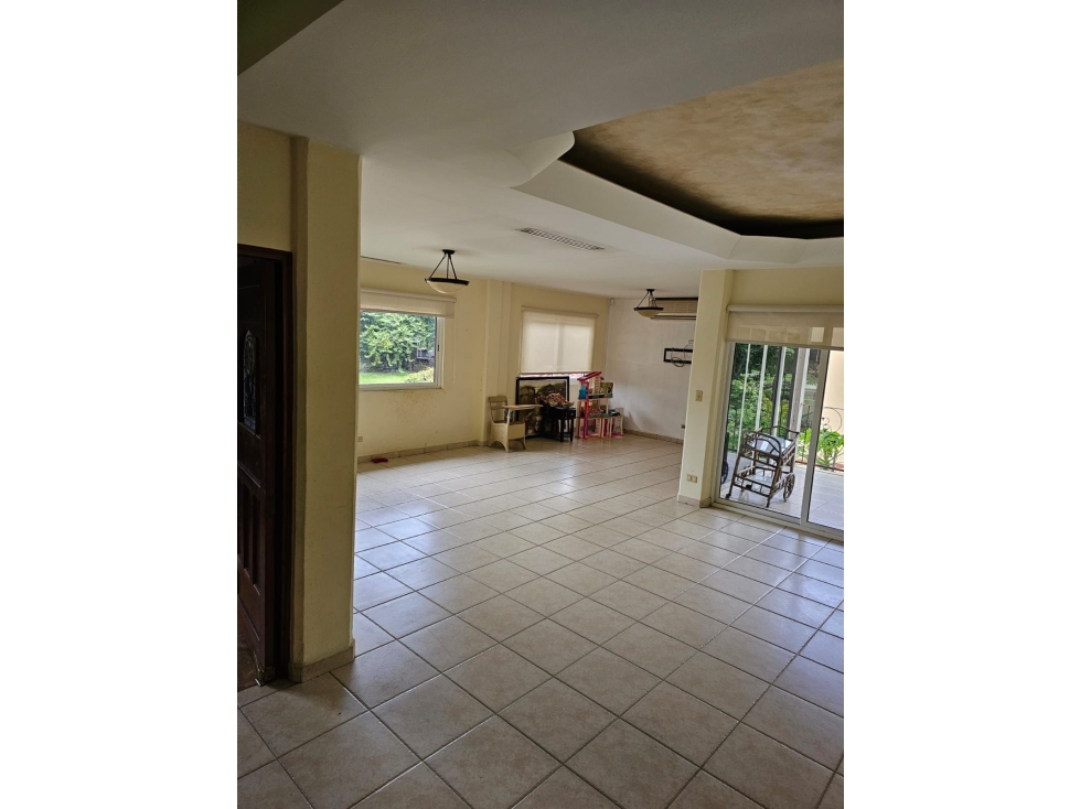 SE VENDE CASA EN ANCON 594M 3 HABITACIONES CON BALCON Y 2 TERRAZAS — foto 3