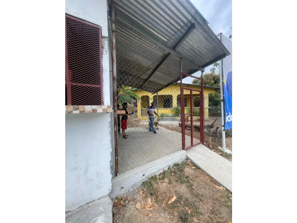 SE VENDE CASA CON TERRENO COMERCIAL EN GONZALILLO 470M VIA PRINCIPAL — foto 4