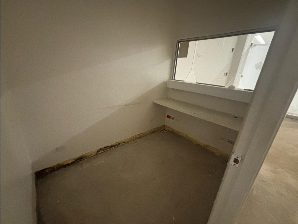 ARRAIJAN / WESTLAND MALL / LOCAL COMERCIAL / 78M / PLANTA BAJA - 4