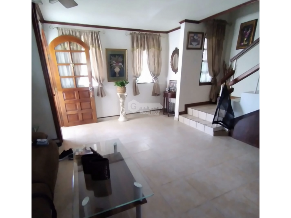 CONDADO DEL REY / 232M / 4 HABITACION / 5 BAÑOS / 2 NIVELES / TERRAZA — foto 6