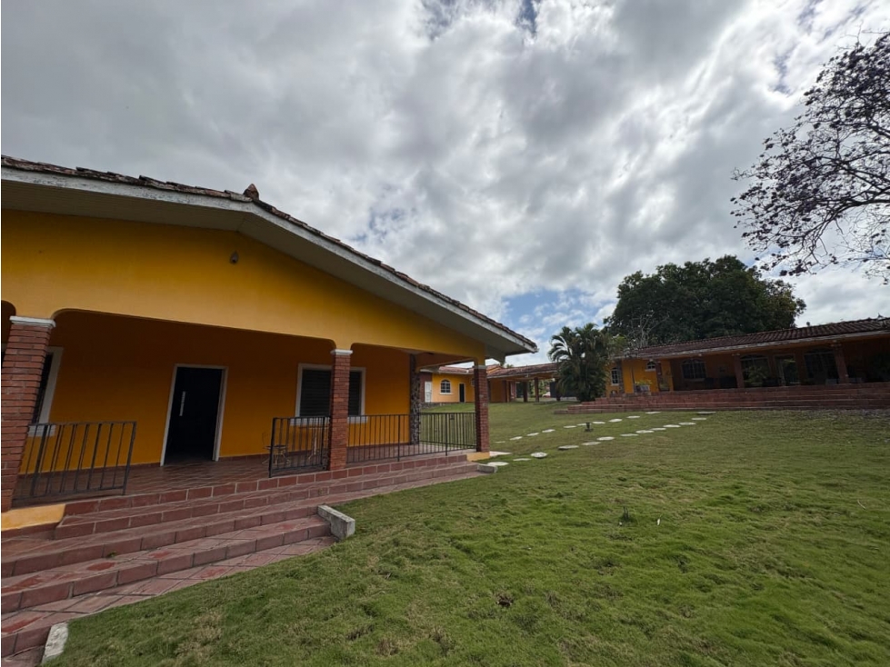 COCLE / SANTA CLARA / 8297M / 5 RECAMARAS / PISCINA / PLAYA / AG - 2