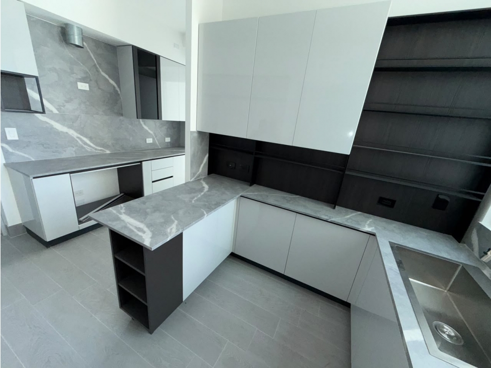 SANTA MARIA / THE IVY / 162M / 3 HABITACIONES / 3 BAÑOS / BALCON — foto 5