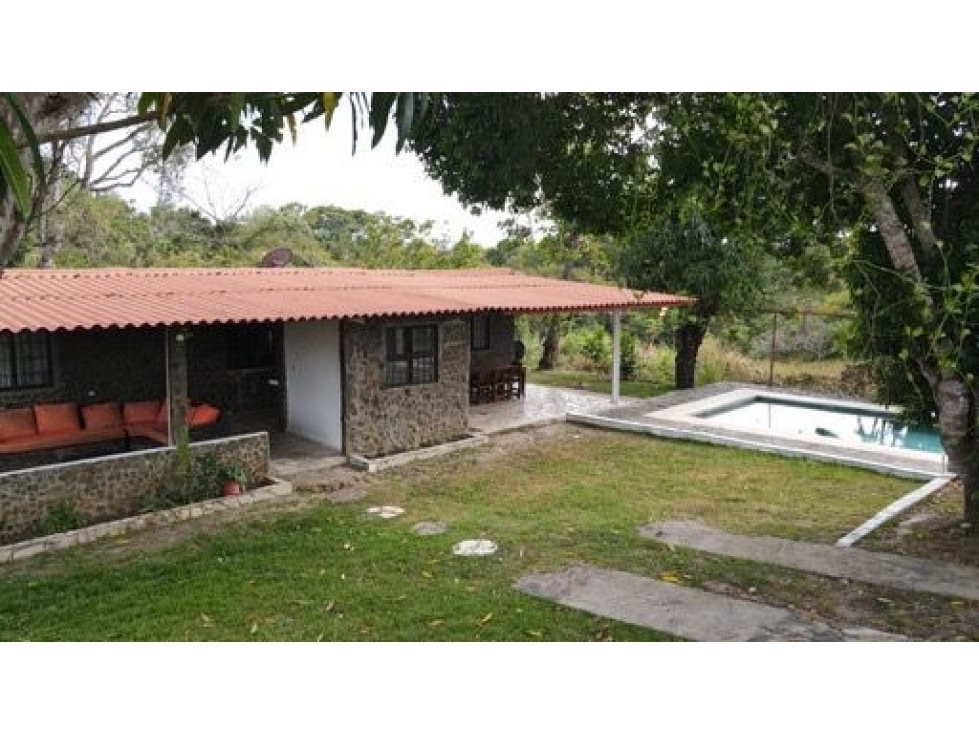 CHAME / NUEVA GORGONA / 6 HABITACIONES / 1250 M2 / PISCINA / AMOBLADA - 1
