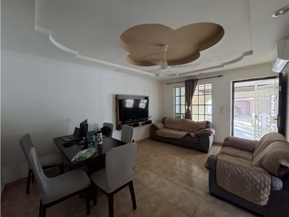 SE VENDE CASA EL CRISOL ALTOS DEL CRISOL 237M 3 HABITACION PATIO - 3