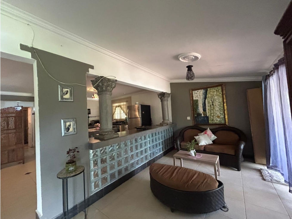 SE VENDE FINCA CON 4 CABAÑAS Y 2 CASAS EN CERRO AZUL DE 1055M - 4