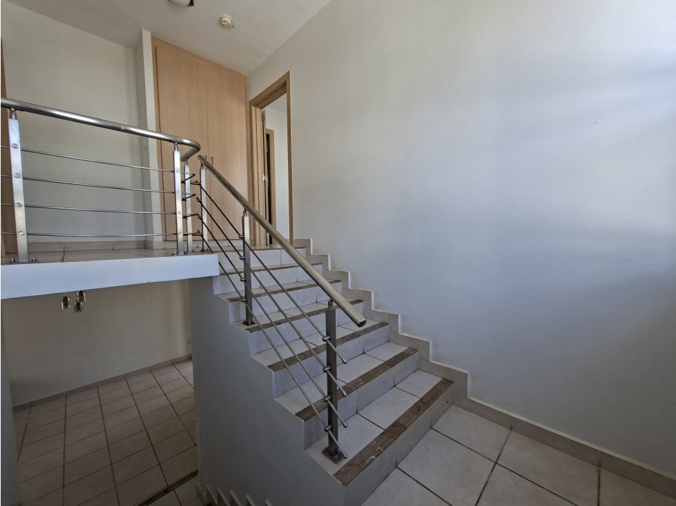 BRISAS DEL GOLF / VICTORIA / 256M / 3 HABITACIONES / PATIO / DUPLEX — foto 6
