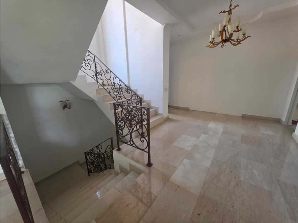 SE VENDE LUJOSA CASA EN DOS MARES 7 HABITACIONES PISCINA Y JACUZZI — foto 6