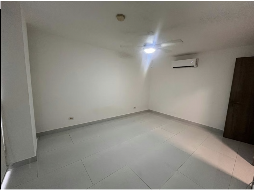 EL CANGREJO / PH VELURE / 129M / 2 HABITACION / BALCON / LINEA BLANCA — foto 4